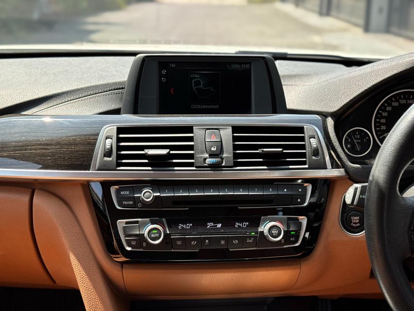 BMW 320dF30  Steptronic 8sp RWD 2.ODTi(Luxury) 2017 จด 2018 รูปที่ 11