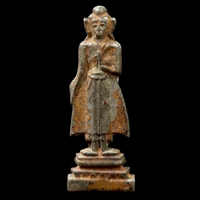 พระกรุเก๋งจีน ระยอง พิมพ์ยืนสภาพสวย สมบูรณ์