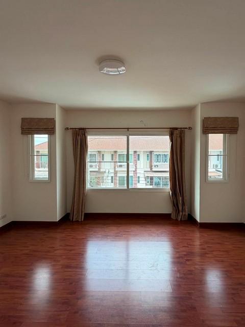 ให้เช่าทาวน์โฮม 3 ชั้น 4 ห้องนอน ศุภาลัย พาร์ควิลล์ รามอินทรา 23 Supalai Park Ville ใกล้ BTS สถานีลาดปลาเค้า 7