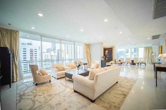 Private Residence in Prime Asoke. Expansive Penthouse 1