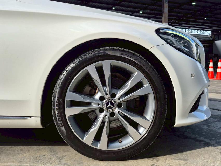Benz C220d Faclift ปี19 16
