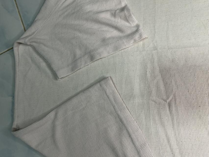 👕 [Minimal Archive] Marisa V-Neck Ribbed Tee – งานปักวินเทจ ดีเทลจัดเต็ม รูปที่ 6