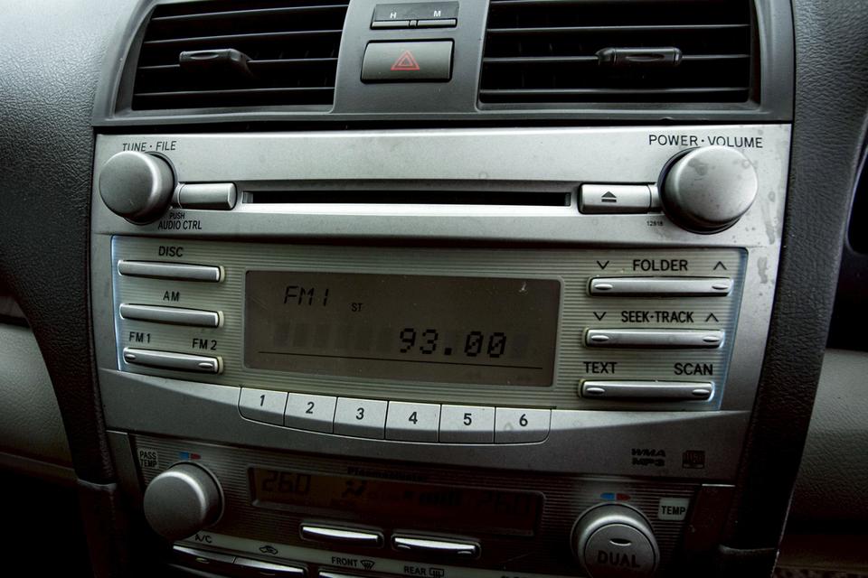 TOYOTA CAMRY 2.0 E 2008  13