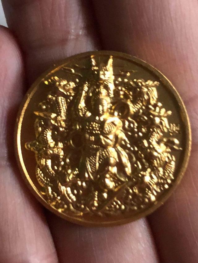 เหรียญเทพเจ้านาจา 9 มังกร ปี 51กะไหล่ทอง กลมเล็ก วิหารเทพสถิตพระกิติเฉลิม เดิมๆพร้อมกล่อง (ขอนัดรับ กทม. บางบอน)