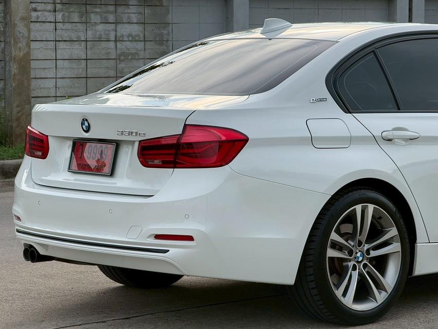 รหัสรถ PBG9999 BMW 330e Plug-in Hybrid ปี 2017 รูปที่ 7