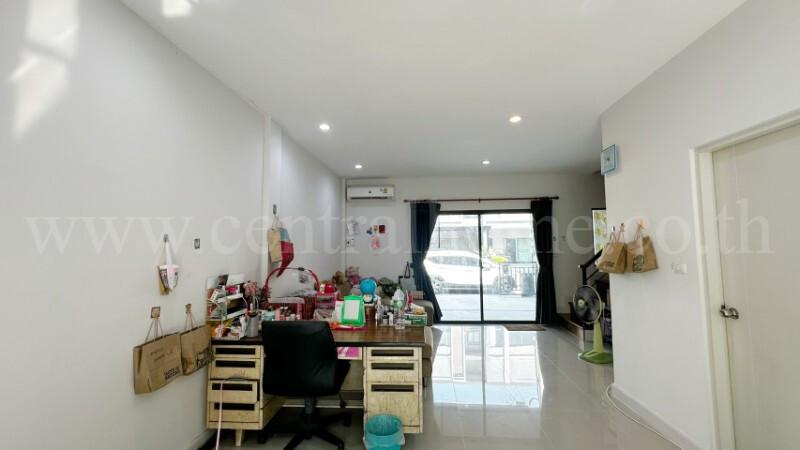 ทาวน์โฮม เวิร์ฟ ติวานนท์ - รังสิต ต้นโครงการ ราคาถูก 4