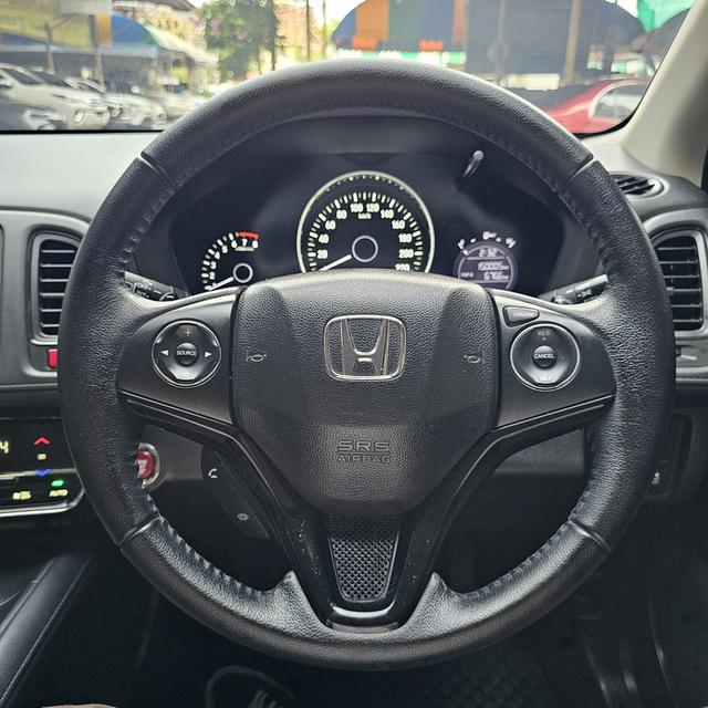 HONDA HR-V 1.8 E CVT ปี 16 AT 12