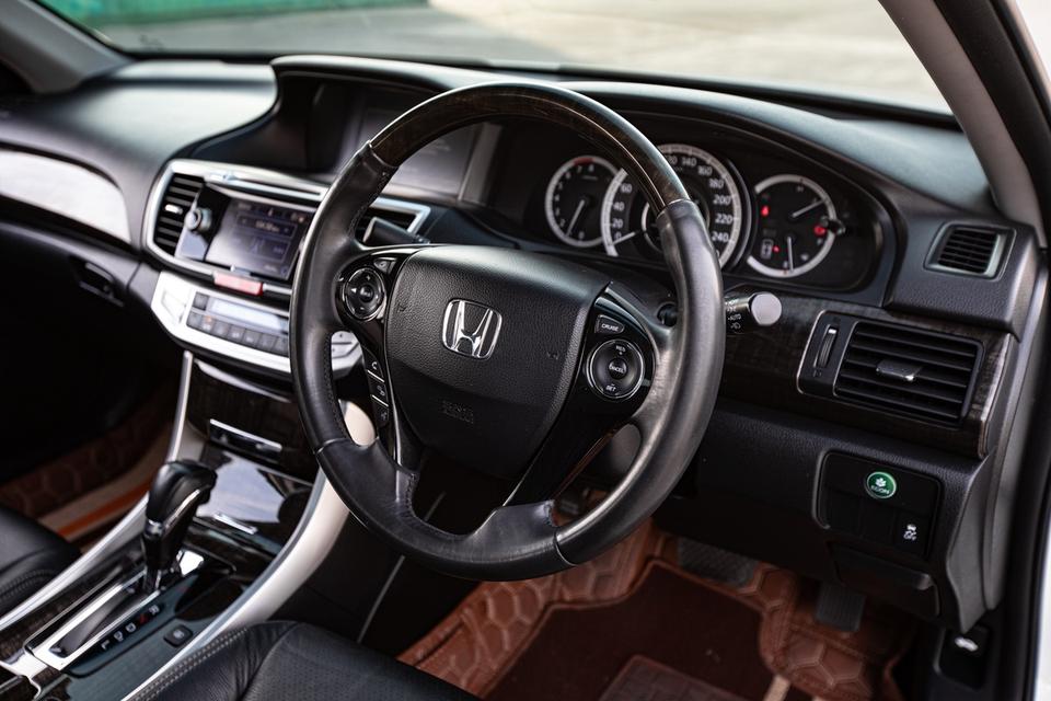 Honda Accord 2.0EL ปี 2014 สีขาว สภาพนางฟ้า ไม่เคยชน ไม่เคยแก๊ส 13