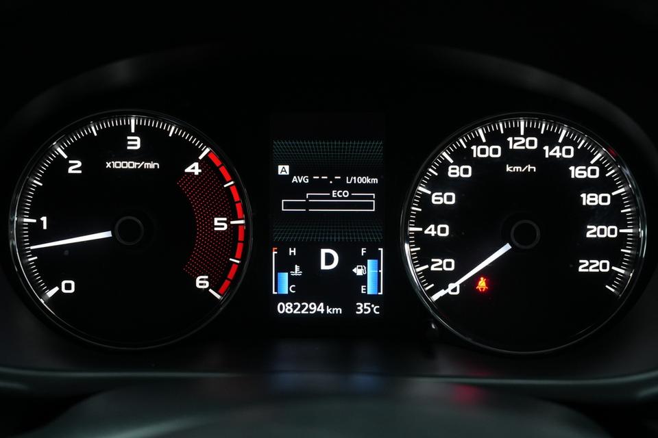 2018 MITSUBISHI PAJERO SPORT 2.4 GT 2WD A/T สีเทา รูปที่ 13