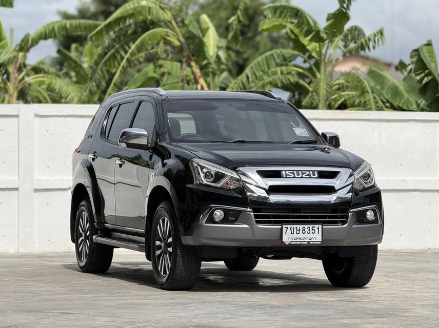 2017 ISUZU MU-X,1.9 (DVD Navi) โฉม ปี13-20สีดำ ออโต้ เครื่องยนต์ 1.9 ดีเซล
