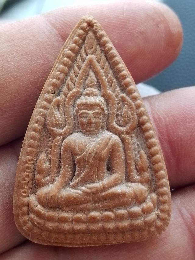 พระพุทธชินราช เนื้อผงน้ำมัน หลวงพ่อกวย ปี 2521