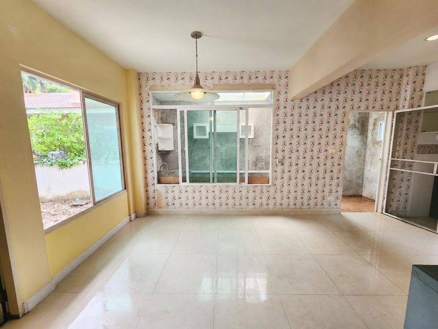 บ้านหลังมุม ที่ดิน 74.6 ตร.ว. มีพื้นที่ด้านข้างเหลือเยอะ | Perfect Place พระราม 5–ราชพฤกษ์ รูปที่ 7