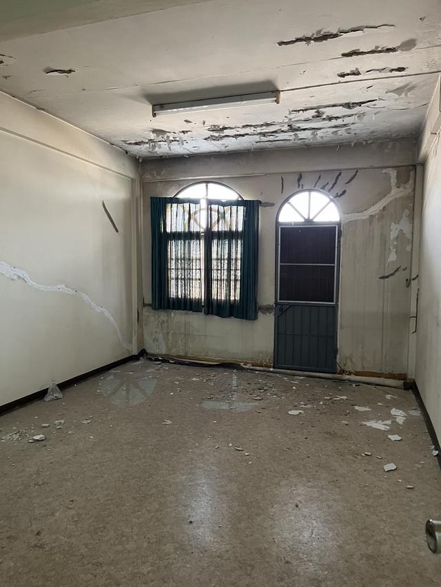 อาคารพาณิขย์ 5 ชั้น รวมดาดฟ้า 5