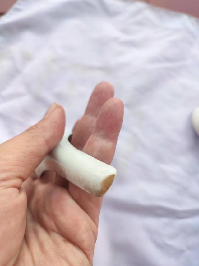 ช้อนกระเบื้องลายคราม ใต้ช้อนมีภาษาจีนเขียนว่า 玩玉  ขึ้นลายด้วยมือ มีทั้งหมด 3 คัน บรรยายด้วยภาพ  งานเก่า เก่าเก็บ รูปที่ 4