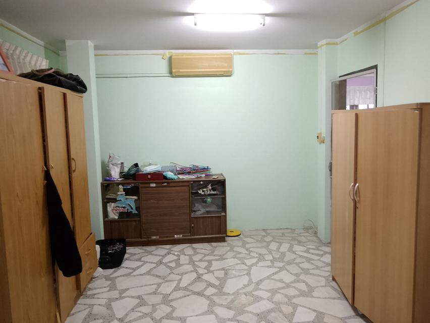 บ้าน คสล. 2 ชั้น สภาพดี 4 ห้องนอน 2 ห้องน้ำ 1 ห้องครัว ที่จอดรถ 2 คัน น้ำไม่ท่วม ใกล้ตัวเมือง จังหวัดแพร่ 16