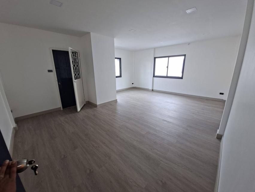 บ้านให้เช่า ซอย วชิรธรรมสาธิต 55 สุขุมวิท 101/1 Renovate ใหม่ พื้นที่เยอะมากๆ 2