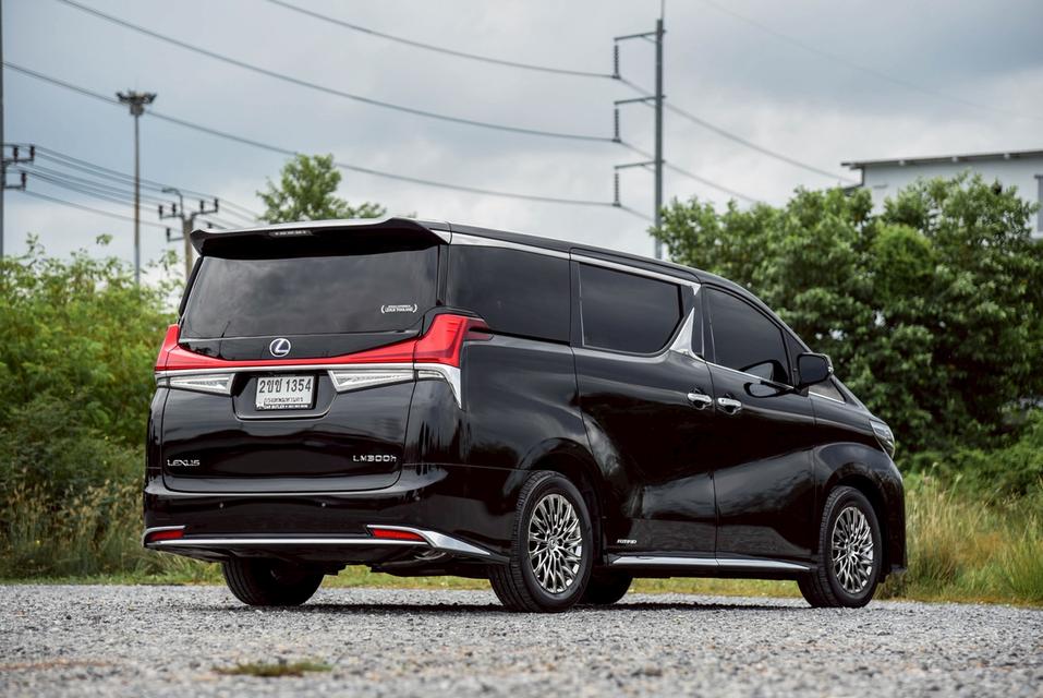 รหัสรถ CBL1354 Lexus LM300h 2.5 Executive 7 Seater AT 2021