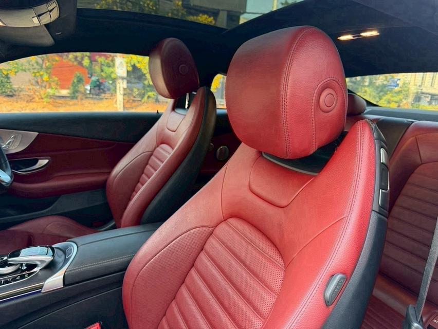 (แจ้งรหัสรถ KPV7074) 2019 BENZ C200 COUPE (facelift) AMG Dynamic สีขาว รูปที่ 10