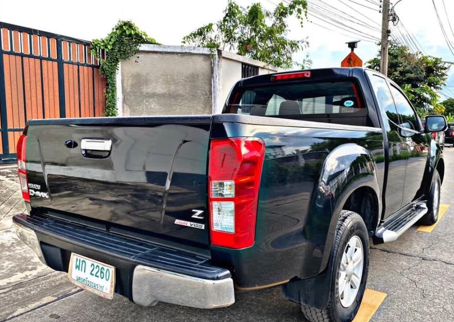 2013 Isuzu D-max Space Cab 2.5 Hi-la 2