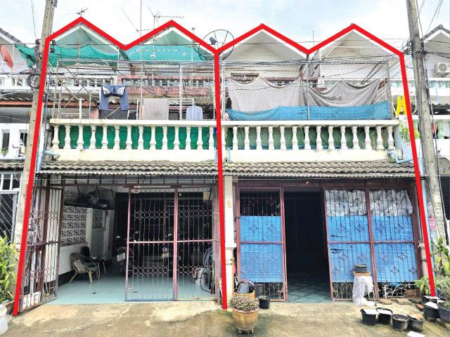 ขายอาคารพาณิชย์ 3 ชั้น 2 ห้อง เนื้อที่ 42 ตรว ใจกลางเมืองเชียงใหม่ ต.ช้างคลาน อ.เมือง จ.เชียงใหม่ 1
