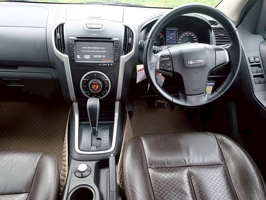 ISUZU DMAX  ISUZU. DMAX Pickup 4dr DCab Vcross Z-Prestige 4WD 3.ODCT (VGS, Navi) Y2014 15