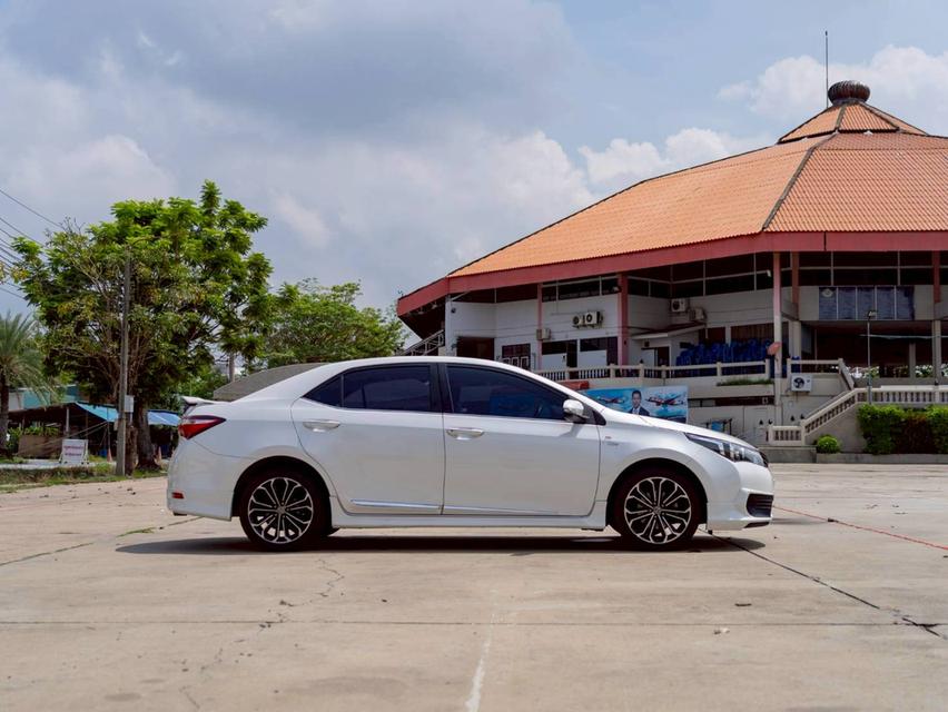ขาย Toyota Altis 1.8 Esport ปี16