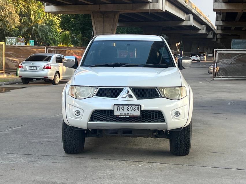 ขายรถ Mitsubishi Triton 2.4 Plus 4 ประตู ปี 2012 สีขาว เกียร์ธรรมดา 2