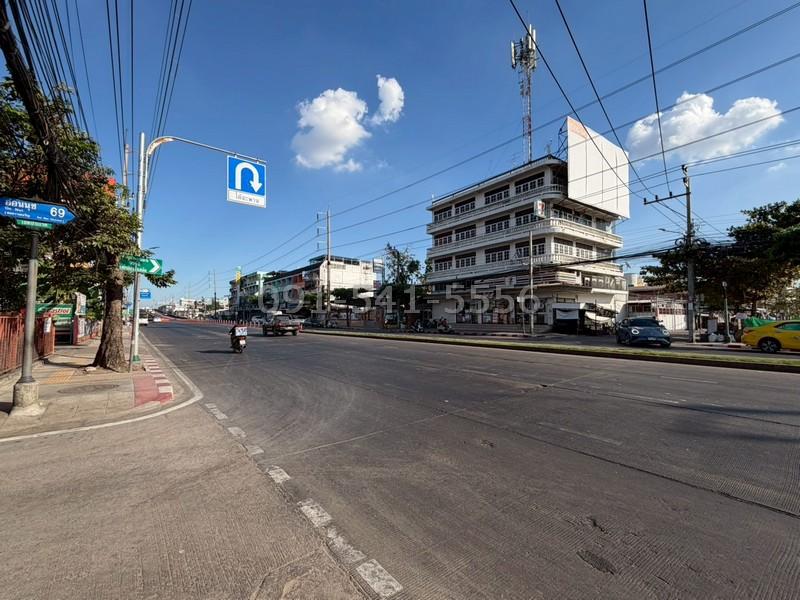 ขายที่ดินเปล่า 100 ตารางวา ริมถนน ซอยอ่อนนุช 69 มีรายได้ค่าเช่า ถมแล้ว ทำแนวเขตชัดเจน พร้อมประตูเหล็ก ใช้งานเป็นลานจอดรถ 8