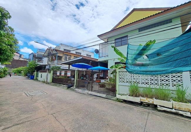 ขายบ้าน หมู่บ้านร่มเย็น 3 ชุมชนเฟื่องฟ้า ถนนสุขุมวิท เมืองสมุทรปราการ เนื้อที่ 100 ตร.ว. 3