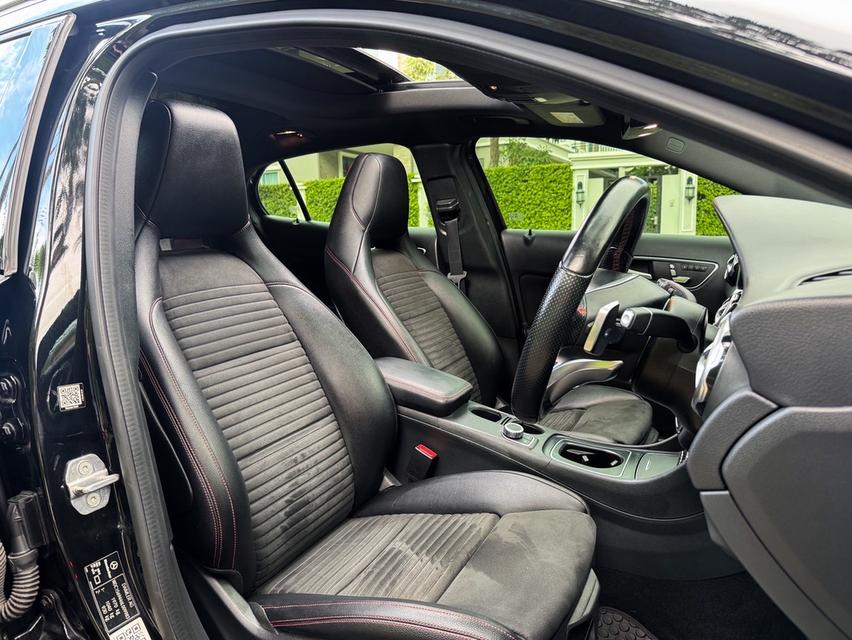 รหัสรถ AVA2211 💚  BENZ GLA250 AMG Dynamic ปี 2018  12