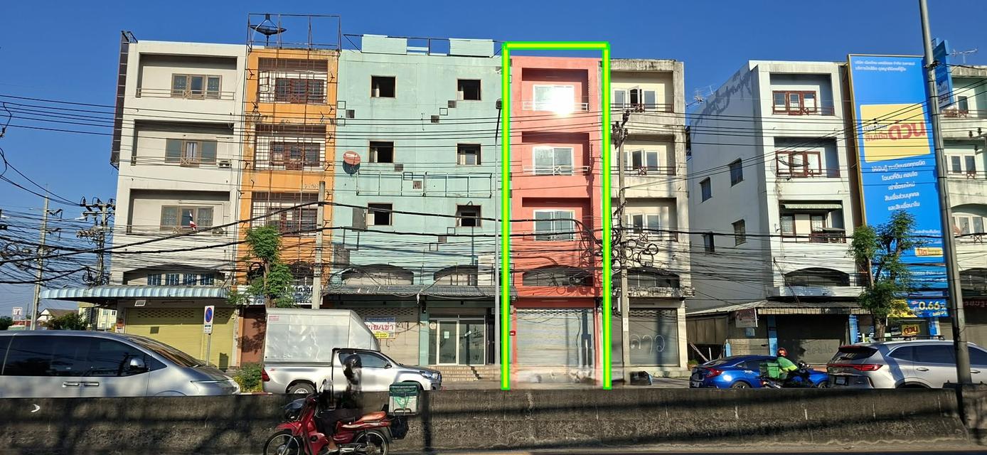 ขายถูกตึกติดถนนใหญ่ ใกล้ไปรษณีย์มีนบุรี ถนนนิมิตรใหม่ พื้นที่ 17 ตรว. รีโนเวทใหม่ พร้อมอยู่ ขายถูกที่สุดในย่านนี้ 2