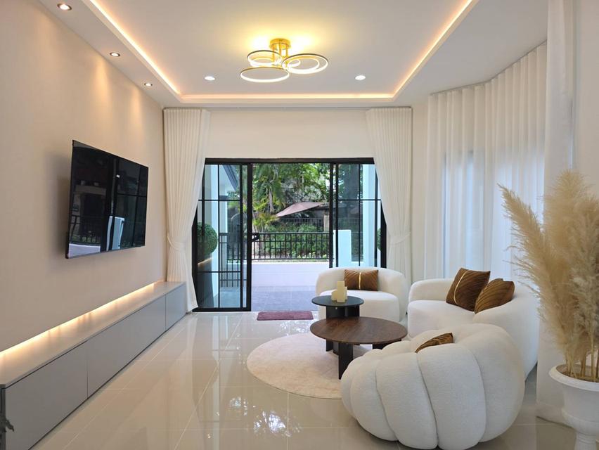 หมู่บ้านปรีชา ร่มเกล้า 9