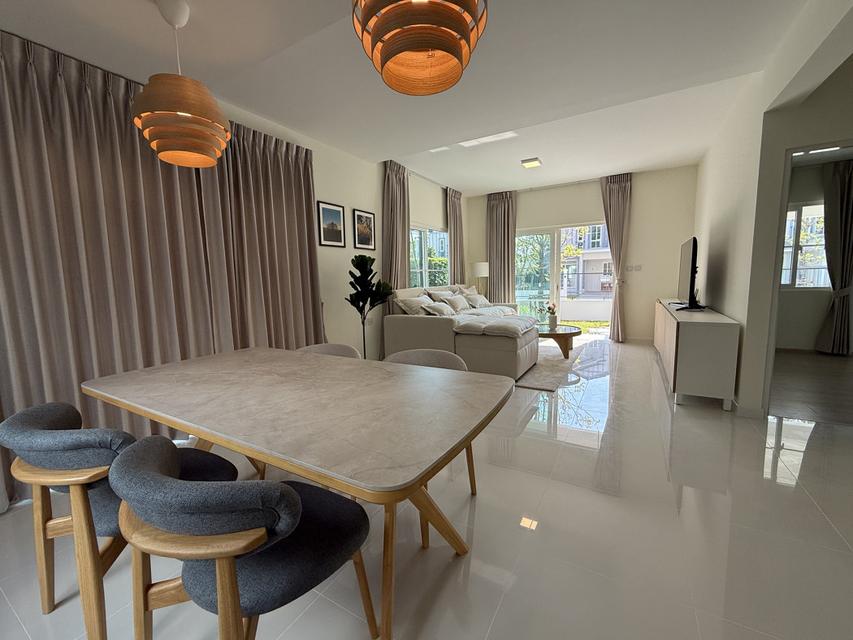 ให้เช่า บ้านเดี่ยว 2 ชั้น หมู่บ้าน Villaggio 3 ศรีนครินทร์- บางนา 4 นอน 56 ตรว ใกล้ เมกา บางนา 3