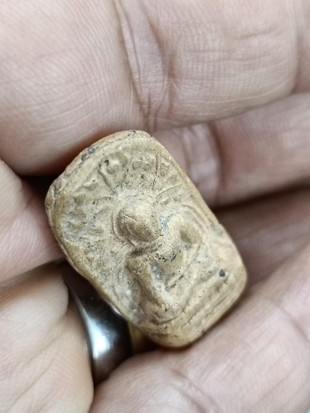 พระคงลำพูน นิยม จังหวัดลำพูน รูปที่ 4