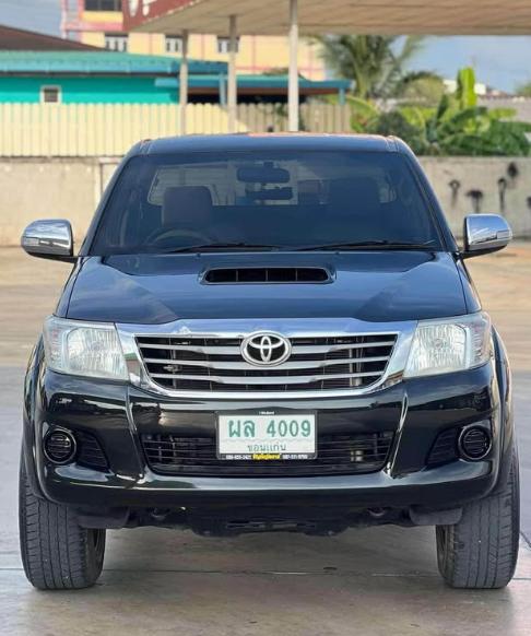 Toyota Hilux Vigo Champ สีดำ 5