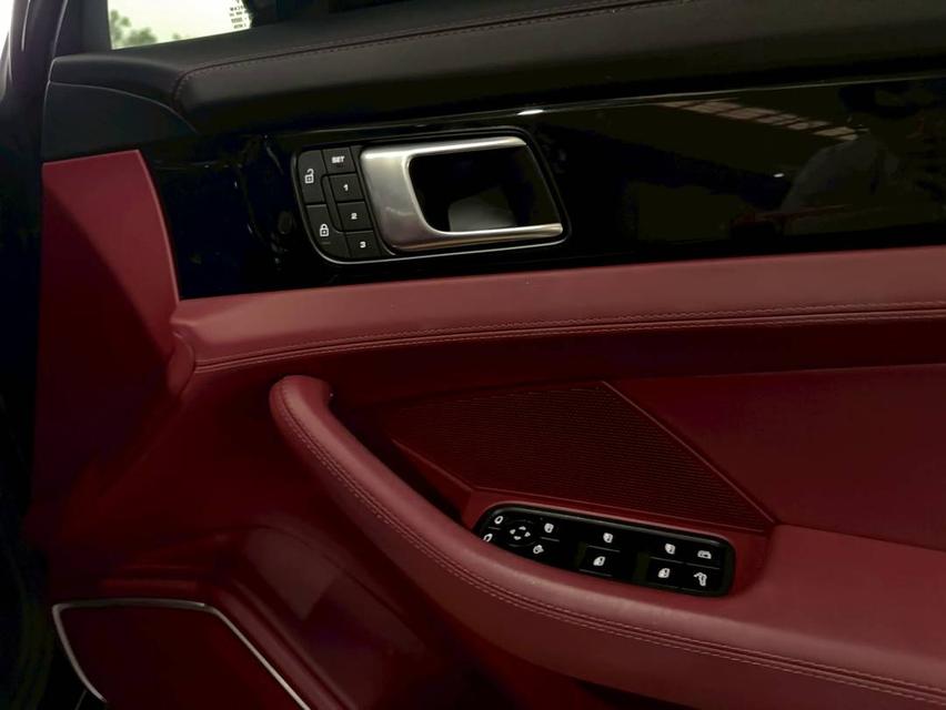 Panamera 4 E-Hybrid Executive รูปที่ 8