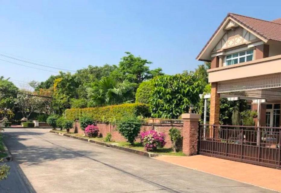 หมู่บ้านลัดดารมย์ วัชรพล-รัตนโกสินทร์ บ้านเดี่ยว พร้อมเรือนรับรอง 80.6 ตร.วา ติดถนนวัชรพล เขตสายไหม 2