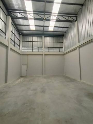ให้เช่าโกดัง และออฟฟิศ 450 ตรม. หลังมุม สร้างใหม่ ซอยกัตนา บางม่วง ย่านบางใหญ่ นนทบุรี 4