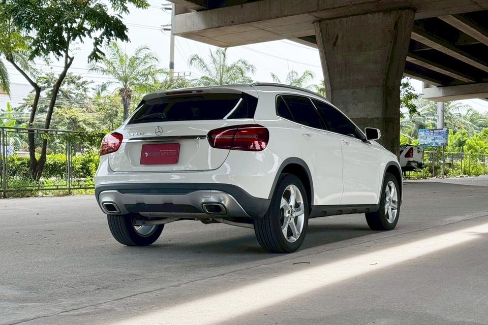 Mercedes-Benz GLA200 1.6 W156 Urban SUV AT ปี 2019 5