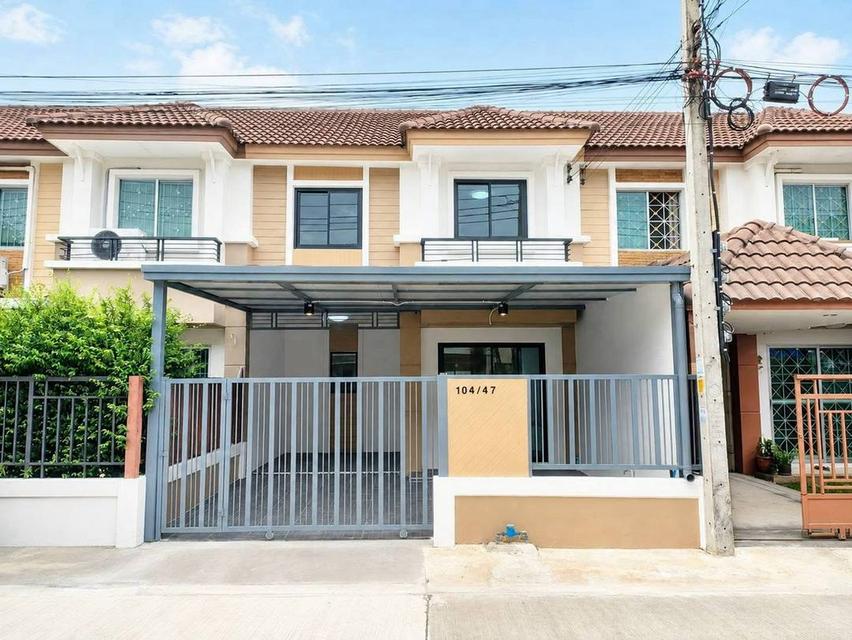 หมู่บ้านพฤกษาทาวน์  ราชพฤกษ์ ทำเลบางกร่าง ทาวน์เฮาส์  2 ชั้น ตกแต่งใหม่พร้อมอยู่  ใกล้วงเวียนพระราม5  มีรปภ ตลอด24 ชั่วโมง 1