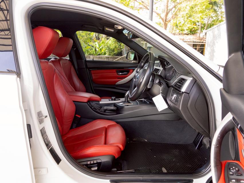 รหัสรถ 12AT8885 BMW 320d 2.0 M Sport(F30) | จดปี : 2019 18