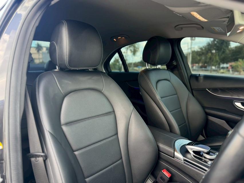 Mercedes-Benz C300e Avantgarde ปี 2019 12