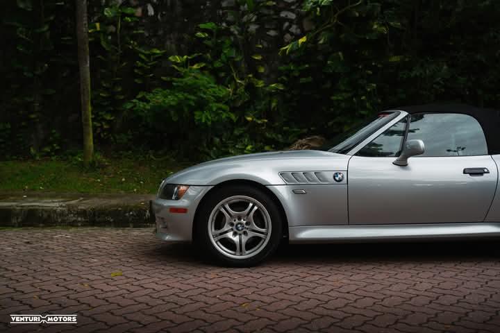 1997 BMW Z3  5