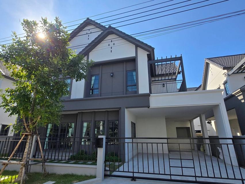 ขายหรือเช่าบ้านเดี่ยวแถวบางนา หมู่บ้านเซนโทร บางนา 1