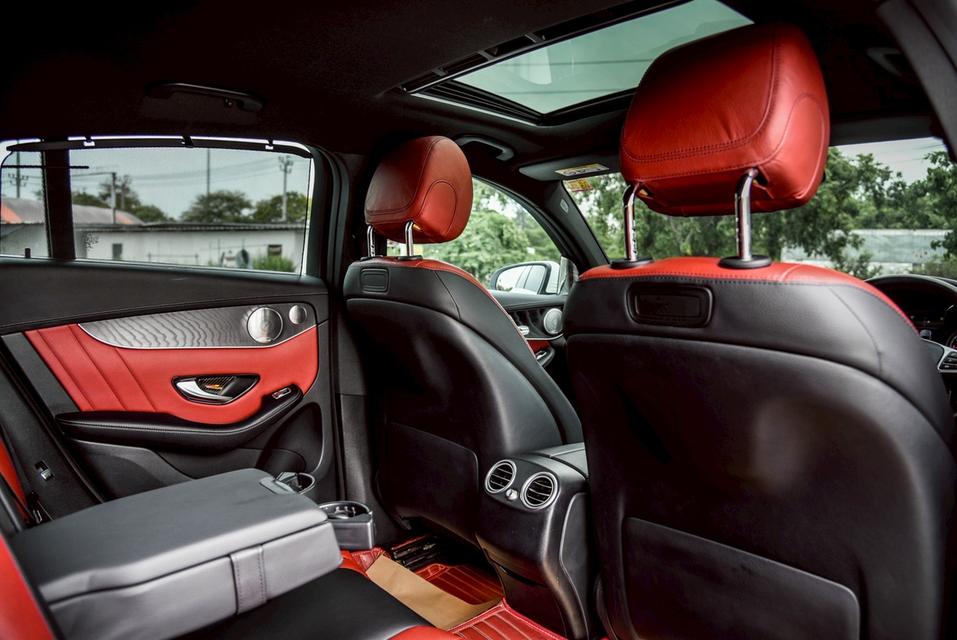 รหัสรถ CBL6117 Mercedes-Benz GLC250 4Matic Coupe 2.0 AMG AT 2019 11