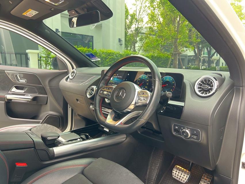 Mercedes Benz GLA200 AMG รูปที่ 11