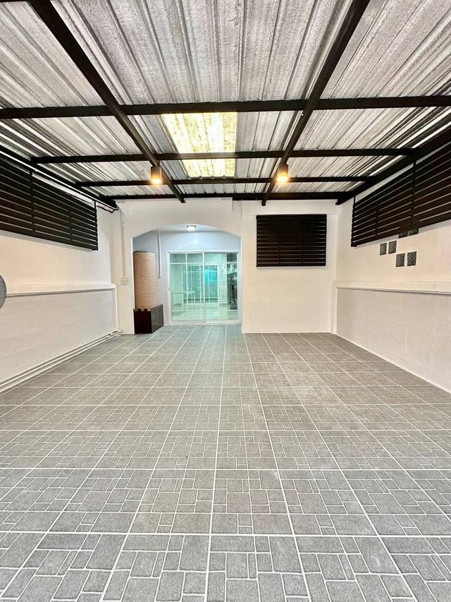 หมู่บ้านบัวทอง2 ติดรถไฟฟ้าสายสีม่วง สถานีคลองบางไผ่ ทาวน์เฮาส์ 2 ชั้น ตกแต่งใหม่พร้อมอยู่ หน้าบ้านไม่ชนใคร ทำเลหน้าสวน 3