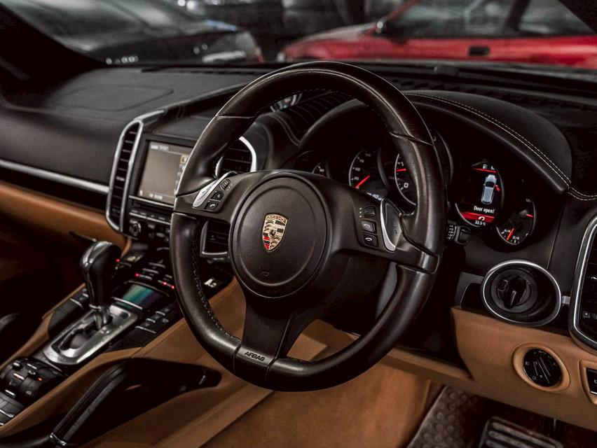 รหัสรถ 67GG17 🔥 PORSCHE CAYENNE DIESEL 3.0 V6 ปี 2012 (ฝาดำ) 🔥