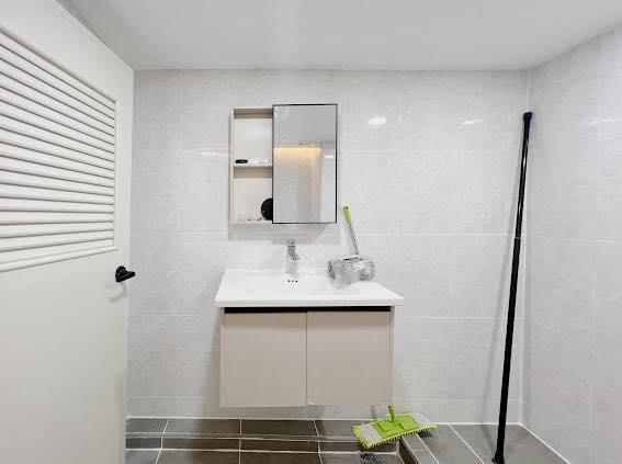 ขาย คอนโด city villa ซิตี้วิลล่า ลาดพร้าว 126 ลาดพร้าว130 ชั้น 9 อาคาร G1 รีโนเวทใหม่ สวย พร้อมเข้าอยู่ 15