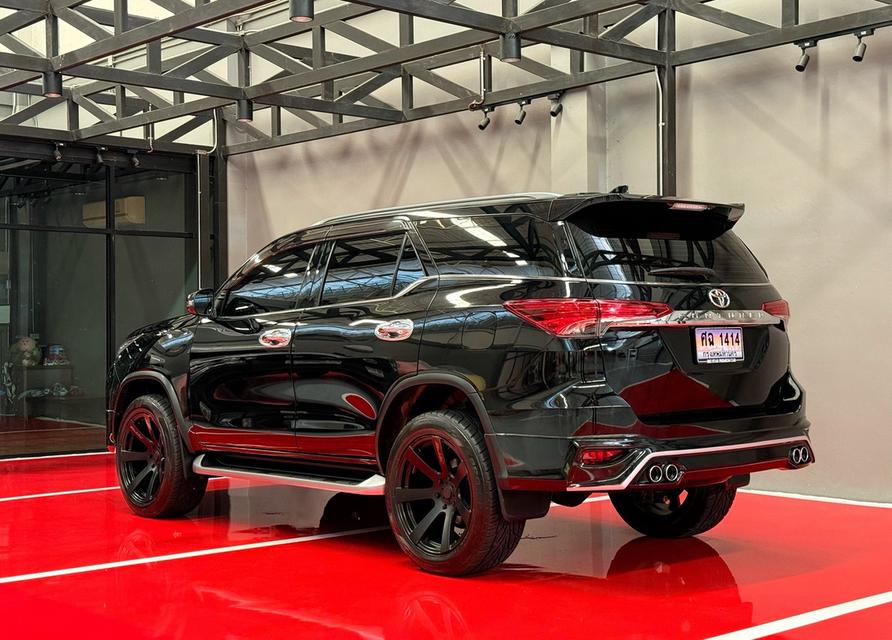 2020 TOYOTA FORTUNER 2.4 V รถสภาพสมบูรณ์ พร้อมใช้งาน รถวิ่งน้อย เข้าศูนย์ทุกระยะ ไม่เคยมีอุบัติเหตุครับ 6
